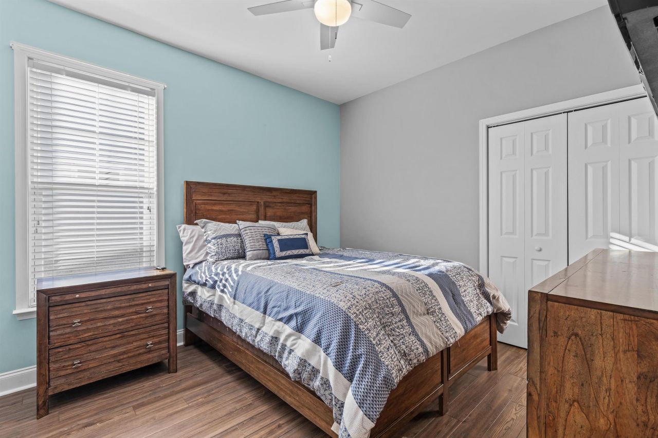 1109 Brentford Pl. Photo 33