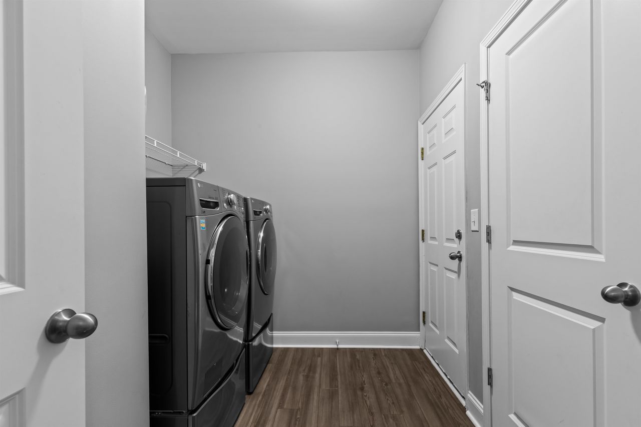 1109 Brentford Pl. Photo 49