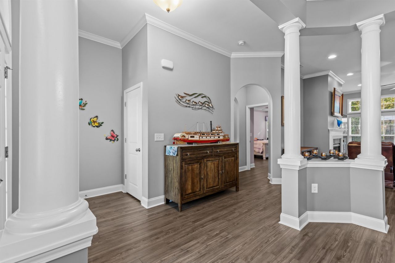 1109 Brentford Pl. Photo 7