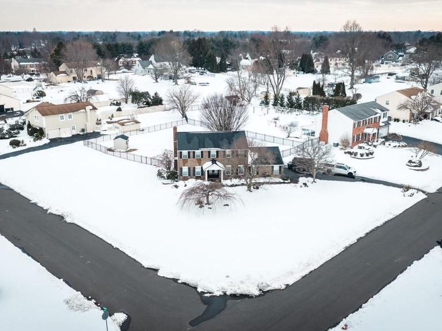 52 Hampton Drive, Churchville, PA 18966 Main Photo