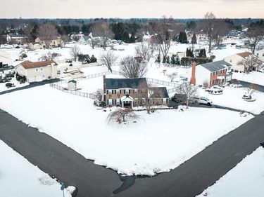 52 HAMPTON DRIVE, CHURCHVILLE, PA 18966