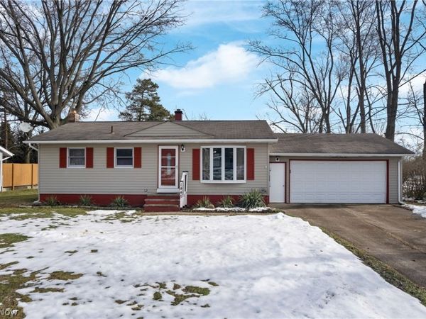 1445 Andrea Drive, Brunswick, OH 44212