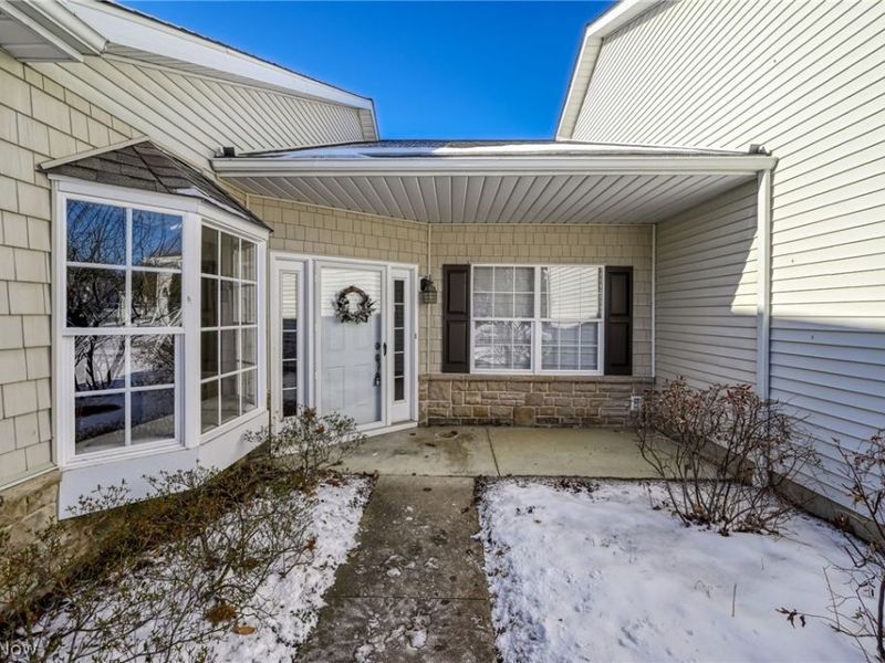 4287 Greenway Trail Street NW, Massillon, OH 44647 Photo 2