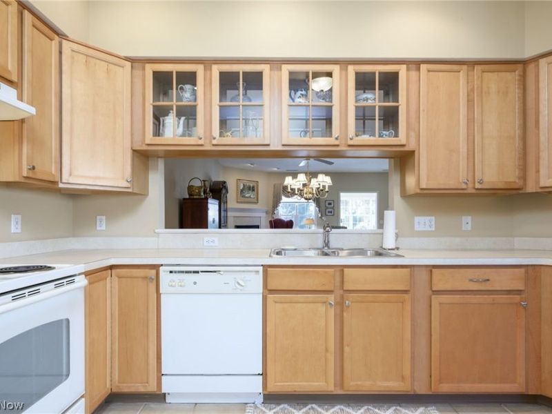 4287 Greenway Trail Street NW, Massillon, OH 44647 Photo 8