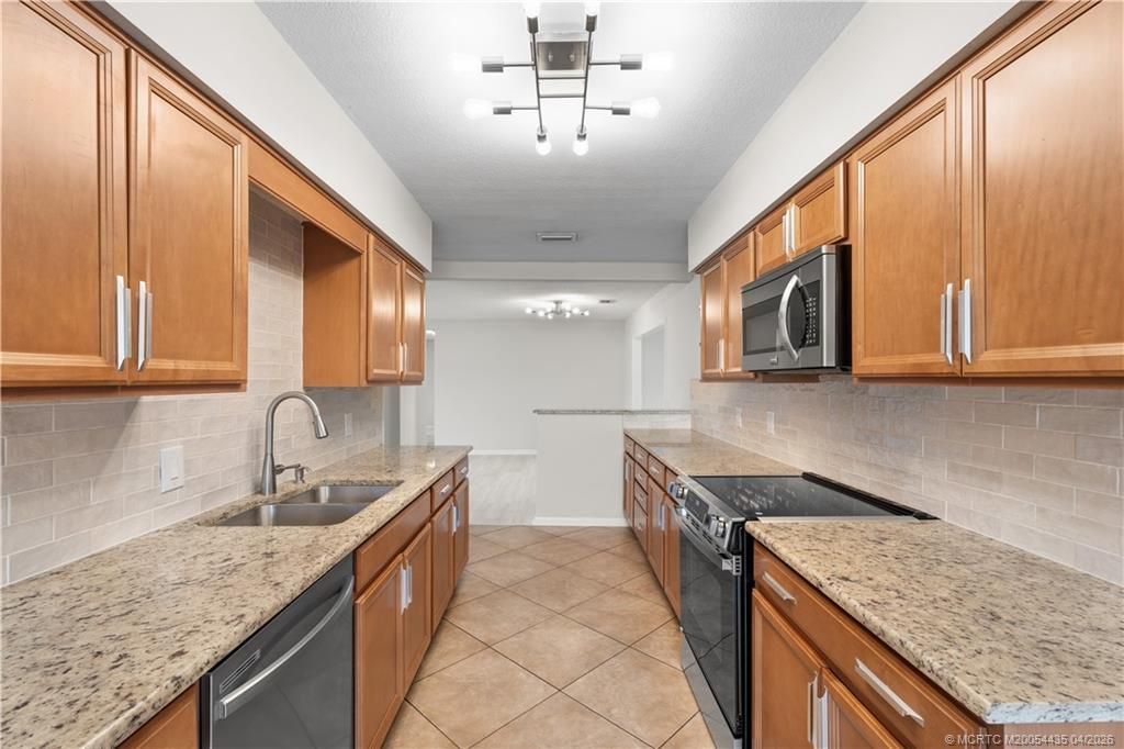 2861 SE Calvin Street, Port Saint Lucie, FL 34952 Photo