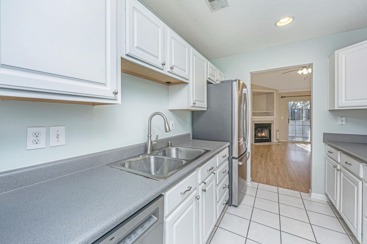 1627 Dexter Lane Photo 19