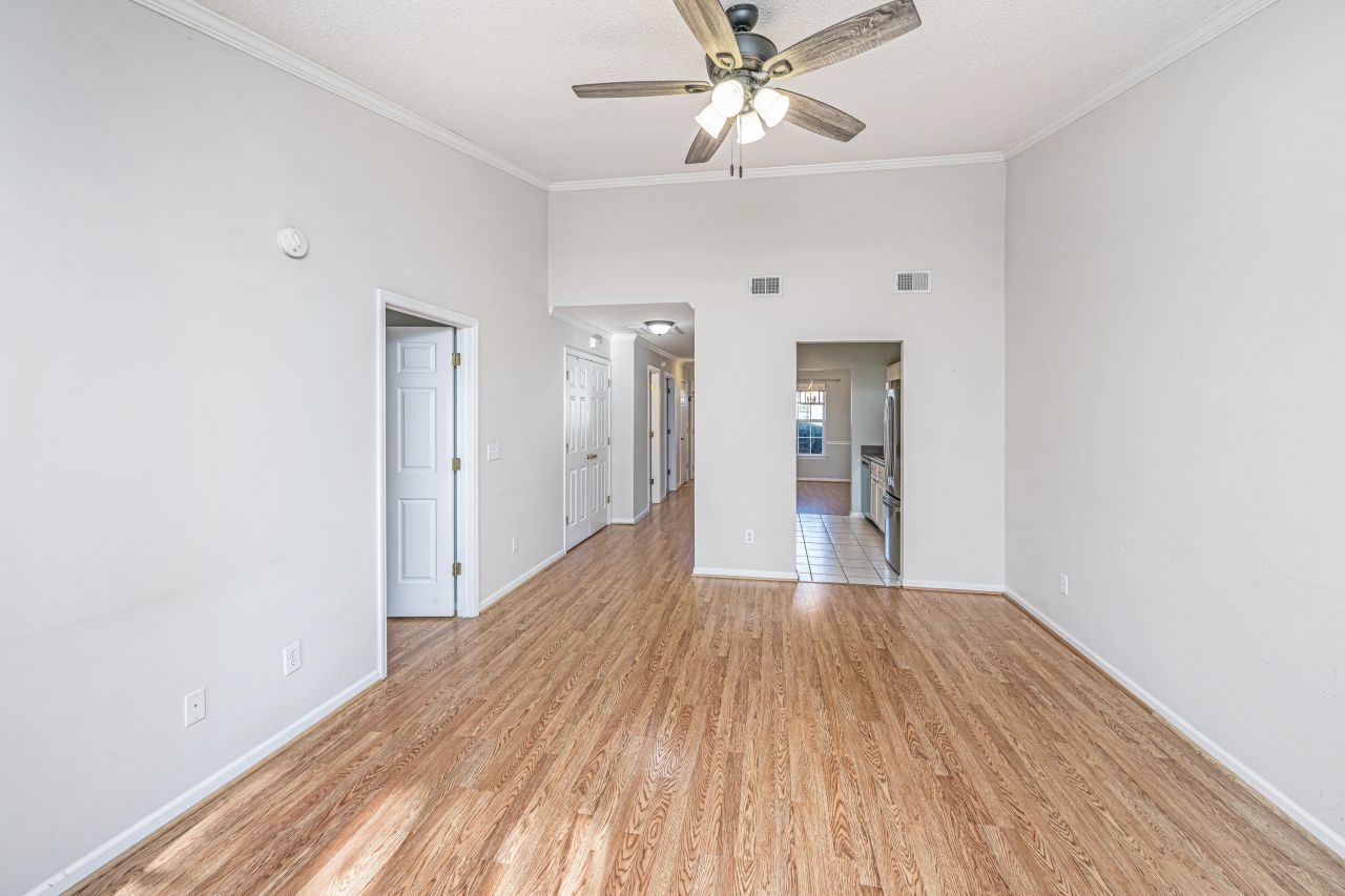 1627 Dexter Lane Photo 4