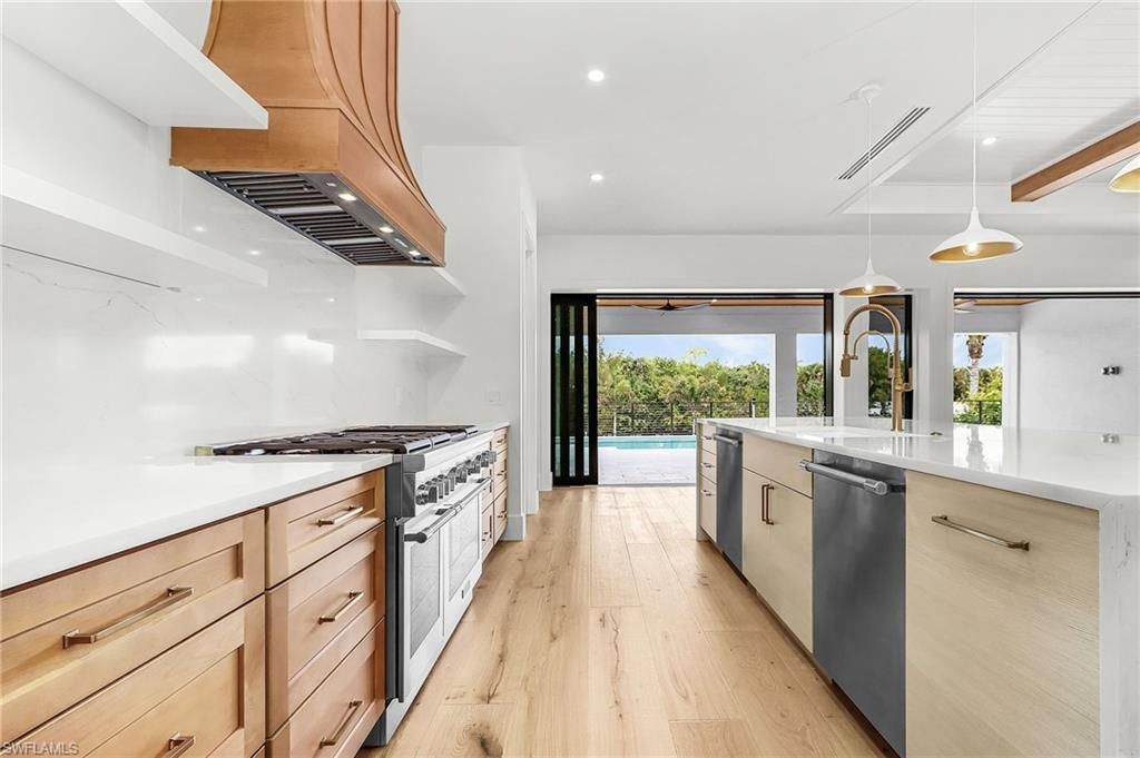 2393 Longboat Dr, Naples, FL 34104 Photo