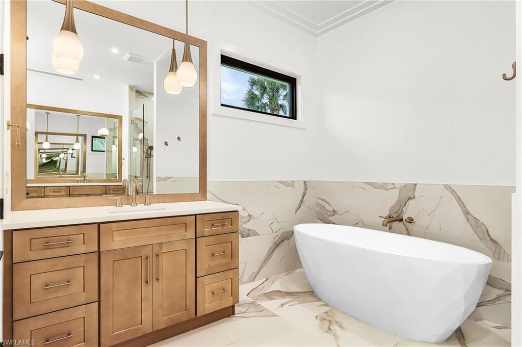 2393 Longboat Dr, Naples, FL 34104 Photo