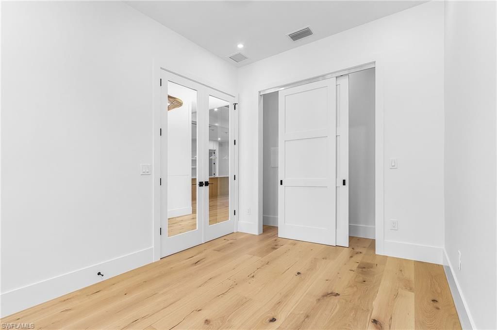 2393 Longboat Dr, Naples, FL 34104 Photo