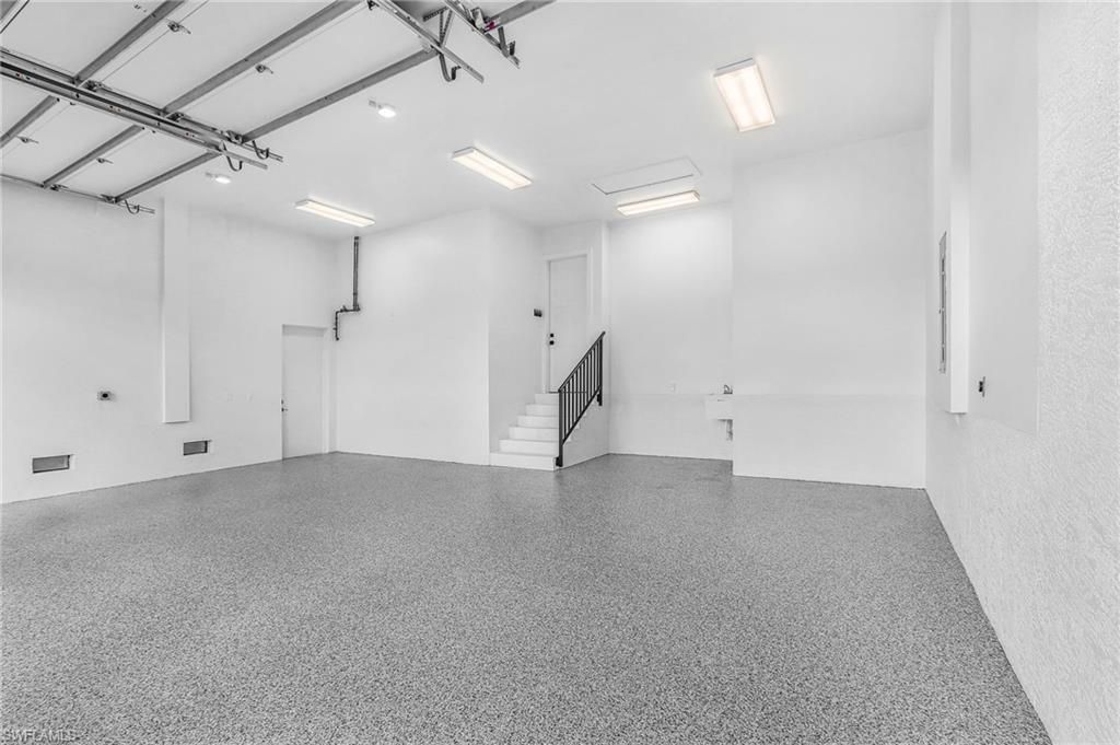 2393 Longboat Dr, Naples, FL 34104 Photo