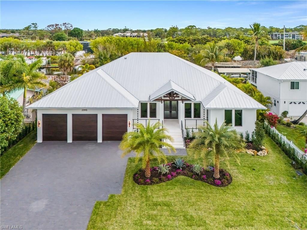 2393 Longboat Dr, Naples, FL 34104 Photo