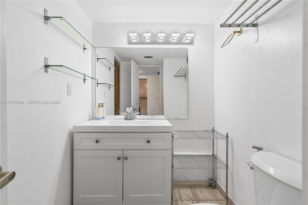 1865 Brickell Ave , Unit A2006, Miami, FL 33129 Photo