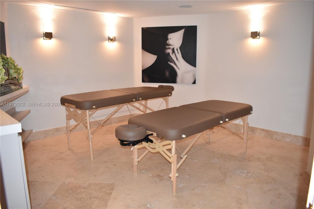 17555 Collins Ave , Unit 406, Sunny Isles Beach, FL 33160 Photo