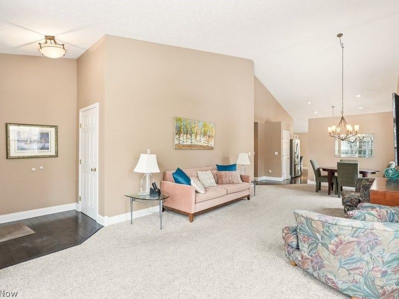 2551 Edgebrook Crossing, Twinsburg, OH 44087 Photo 4