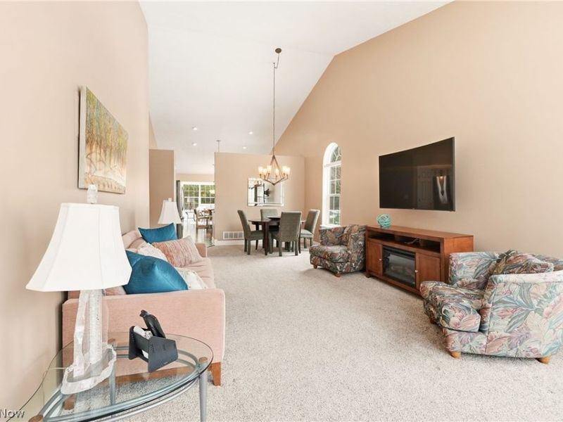 2551 Edgebrook Crossing, Twinsburg, OH 44087 Photo 5