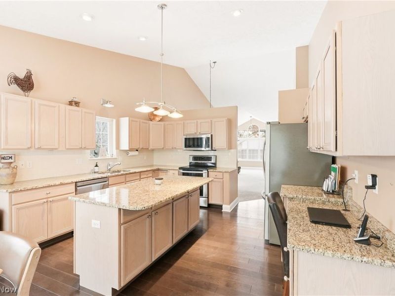 2551 Edgebrook Crossing, Twinsburg, OH 44087 Photo 9