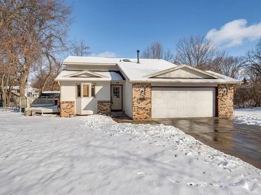 11641 55th Street NE, Albertville, MN 55301