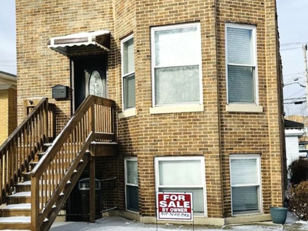 5718 W 63rd Place , Chicago, IL 60638