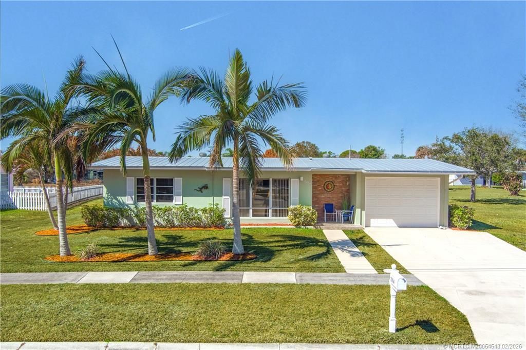 2814 SE Treasure Island Road, Port Saint Lucie, FL 34952 Photo