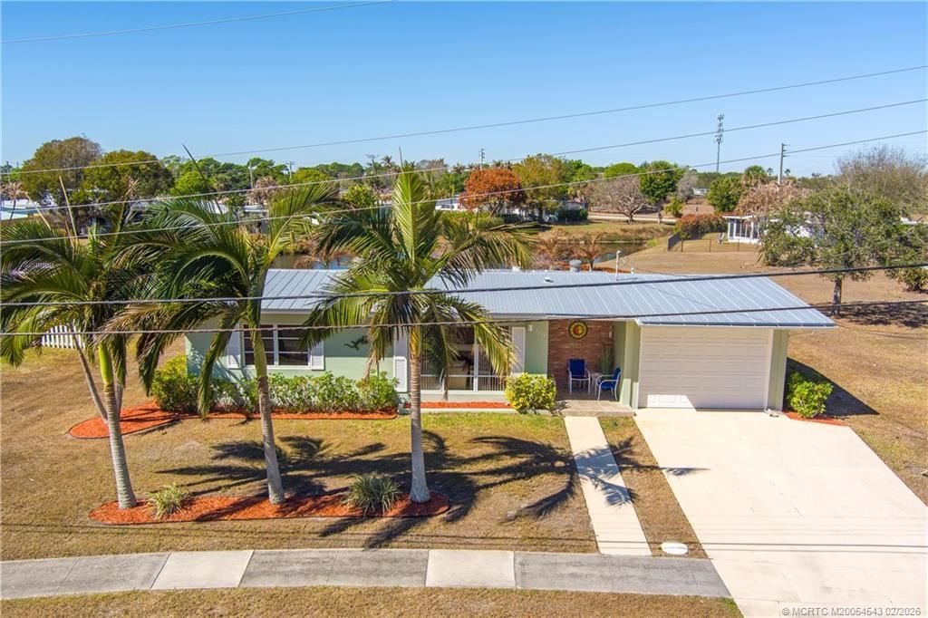 2814 SE Treasure Island Road, Port Saint Lucie, FL 34952 Photo