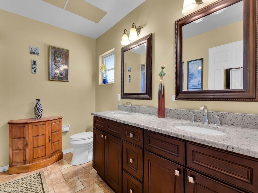 1433 SE 13th Ter, Cape Coral, FL 33990 Photo