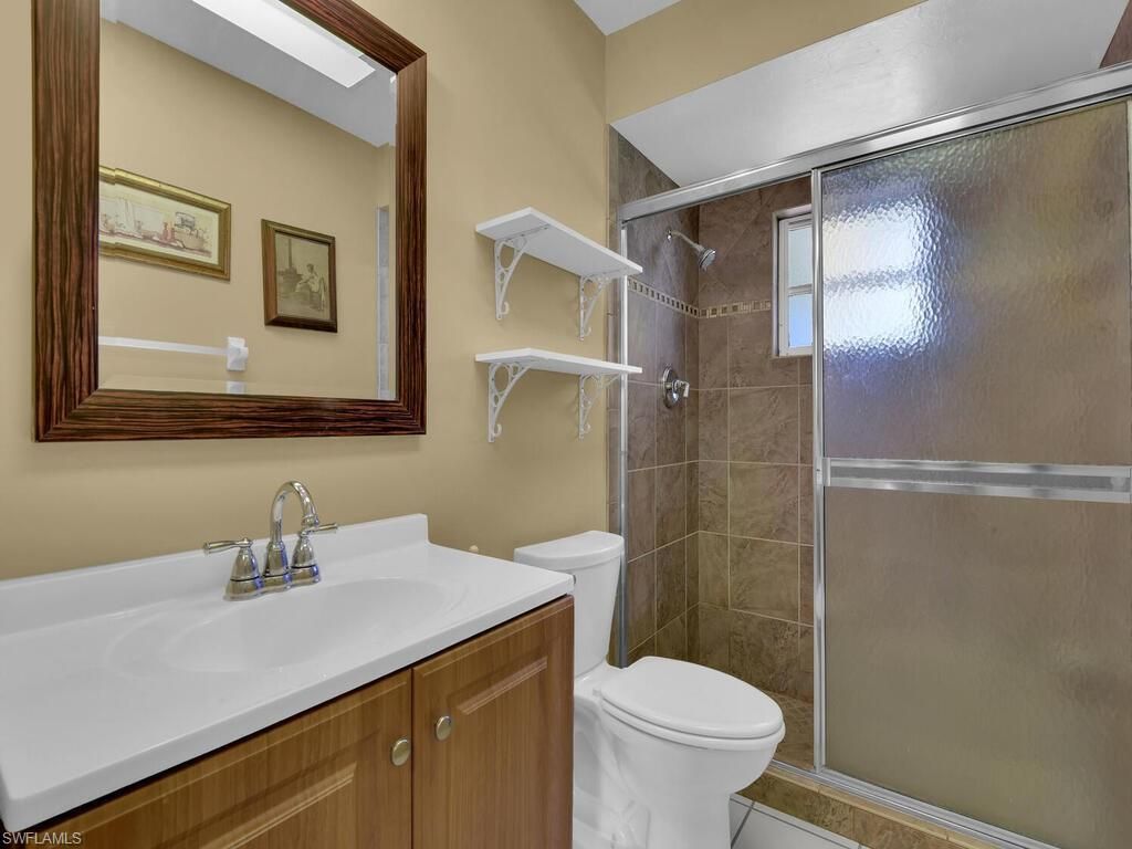 1433 SE 13th Ter, Cape Coral, FL 33990 Photo