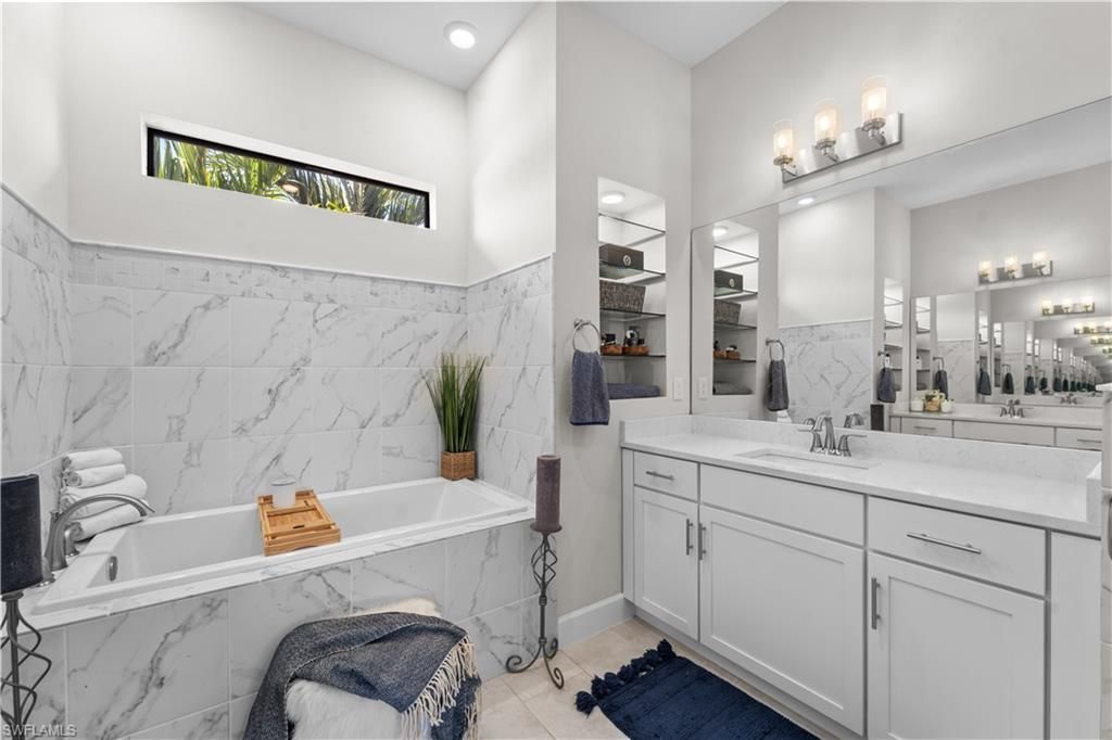 427 NW 37th Ave, Cape Coral, FL 33993 Photo