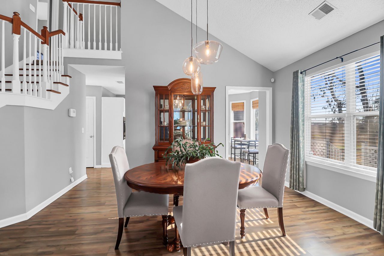 2111 Razorback Lane Photo 18