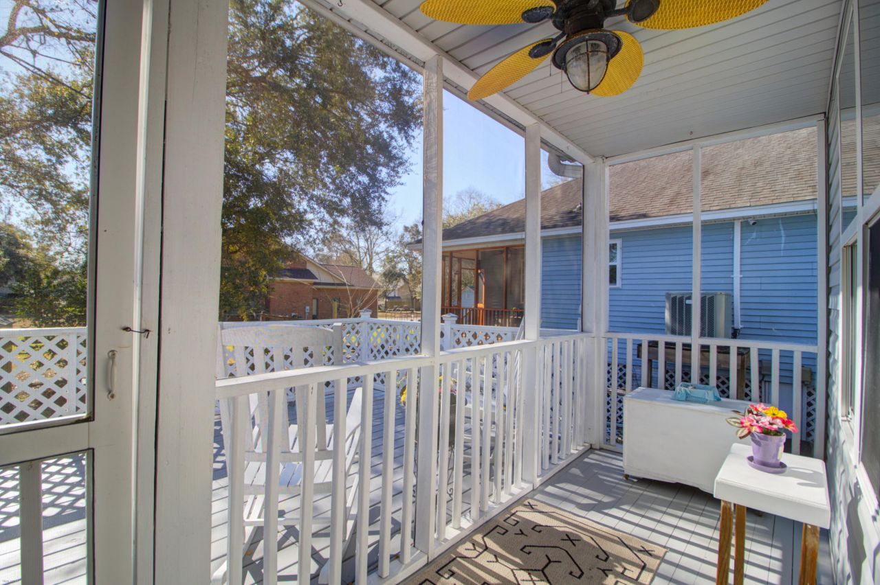 2111 Razorback Lane Photo 32