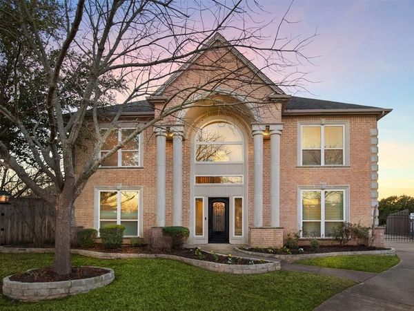 7804 Baywood Court, North Richland Hills, TX 76182