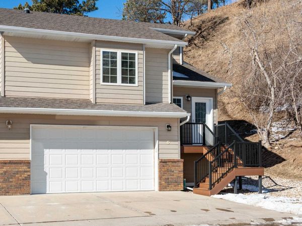 6 CALAMITY LN, Deadwood, SD 57732