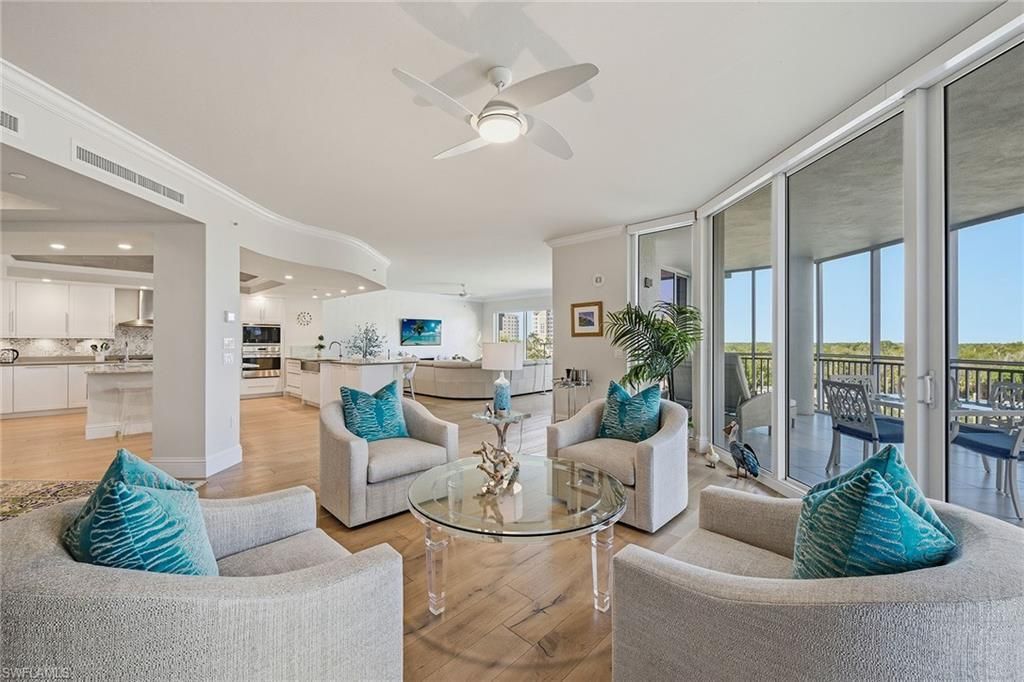 13665 Vanderbilt Dr, Unit 404, Naples, FL 34110 Photo