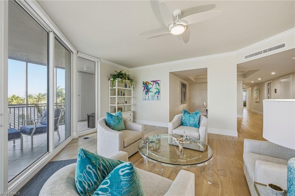 13665 Vanderbilt Dr, Unit 404, Naples, FL 34110 Photo