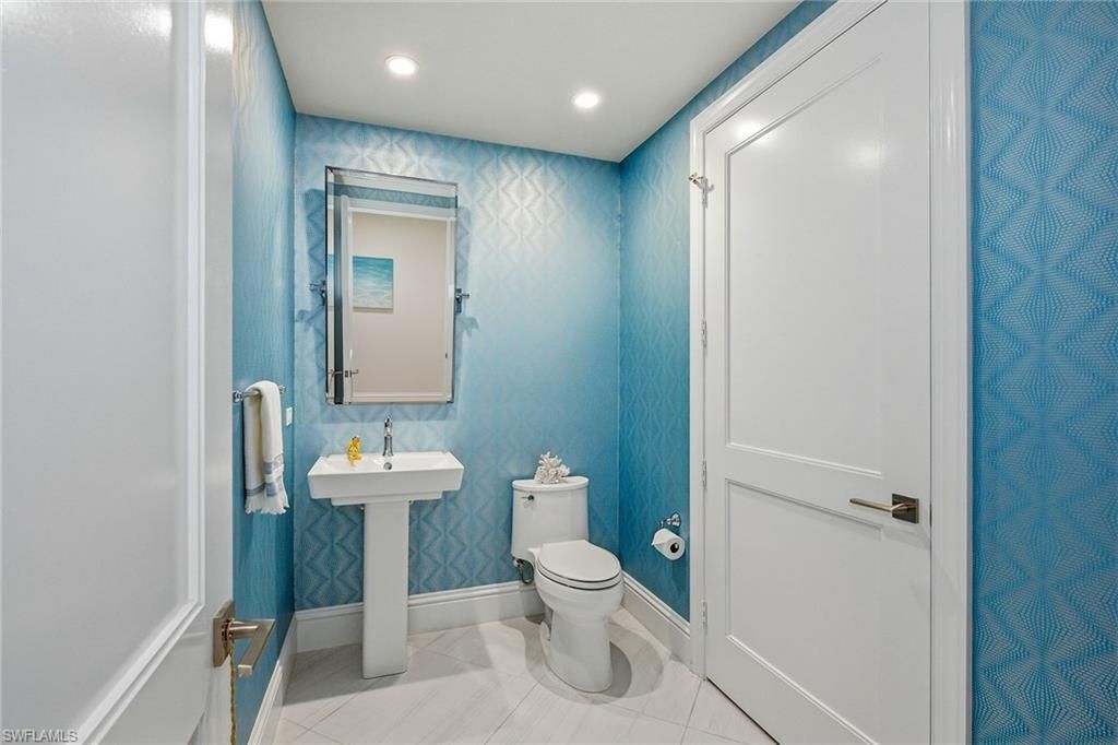 13665 Vanderbilt Dr, Unit 404, Naples, FL 34110 Photo