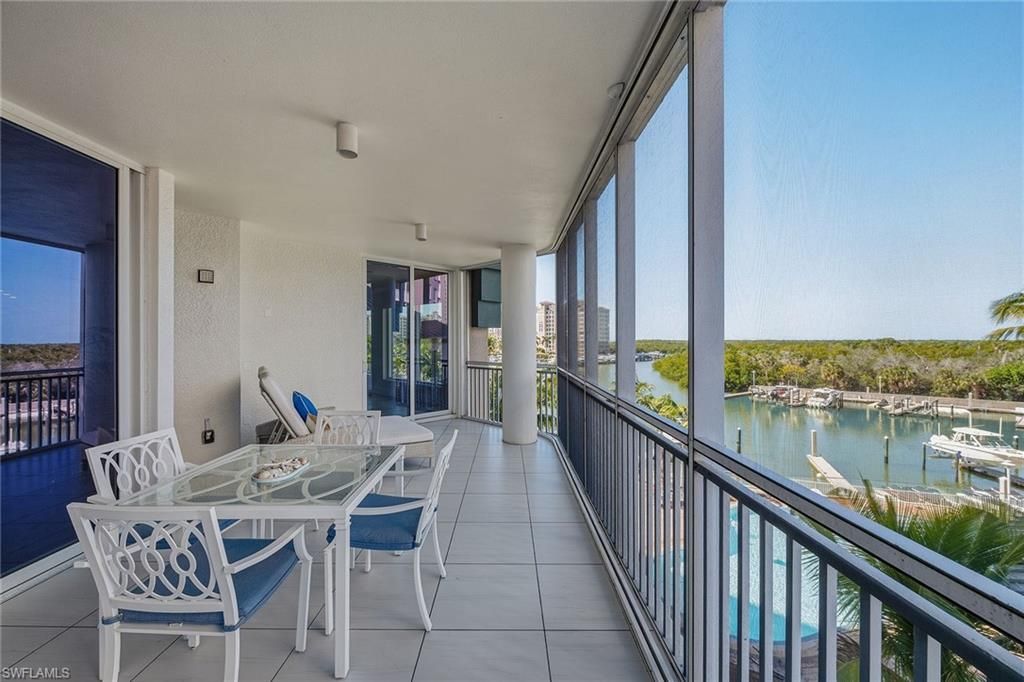 13665 Vanderbilt Dr, Unit 404, Naples, FL 34110 Photo