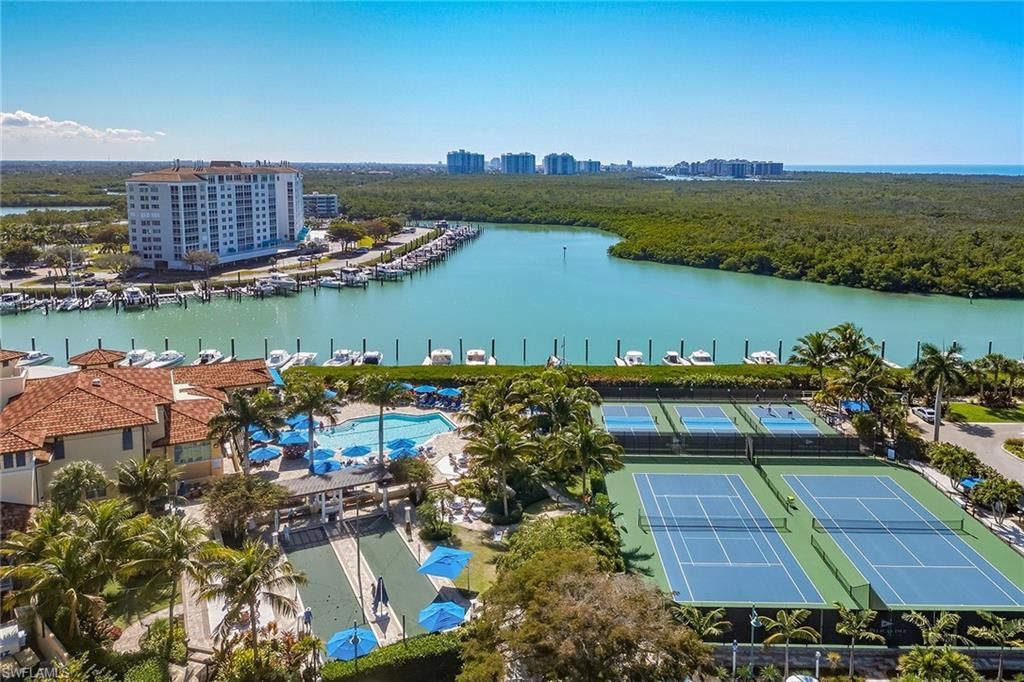 13665 Vanderbilt Dr, Unit 404, Naples, FL 34110 Photo