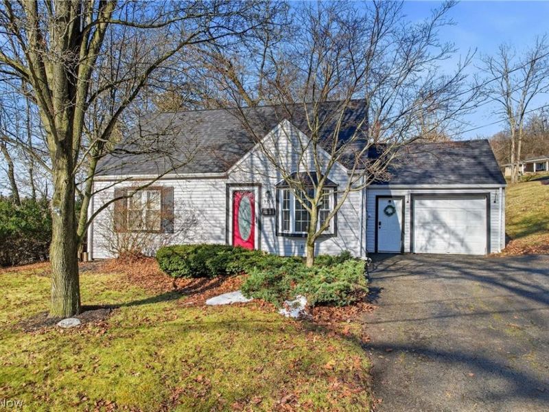 306 Park Avenue, Lowellville, OH 44436 Photo 2