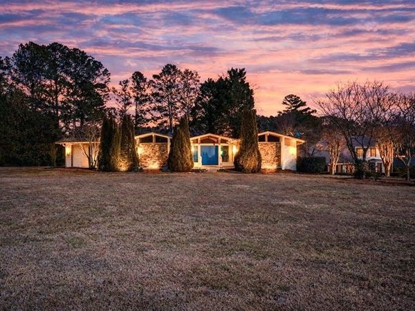 1453 Wimbledon Drive NW, Kennesaw, GA 30144