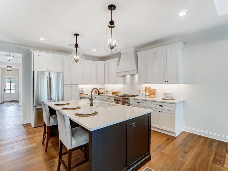 7845 Euclid Avenue, Madeira, OH 45243 Photo 13