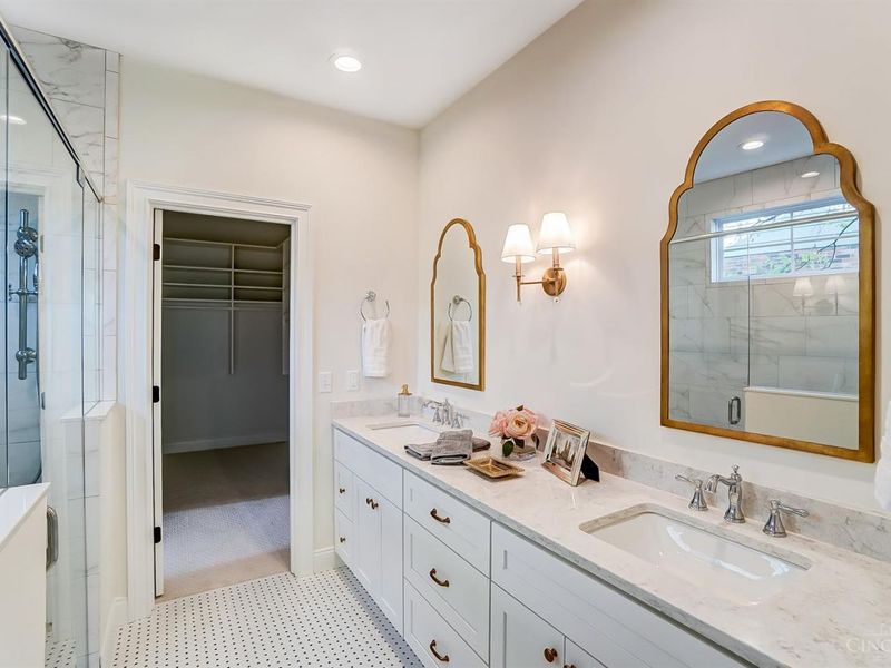 7845 Euclid Avenue, Madeira, OH 45243 Photo 22