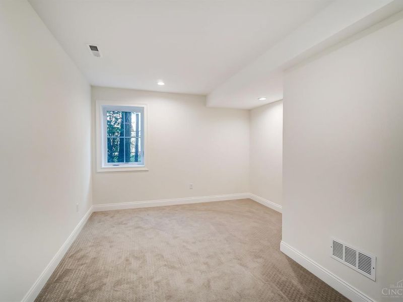 7845 Euclid Avenue, Madeira, OH 45243 Photo 41