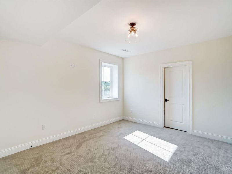 7845 Euclid Avenue, Madeira, OH 45243 Photo 43