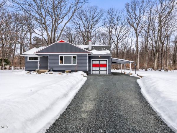 15 Maywood Drive, Glenville, NY 12302