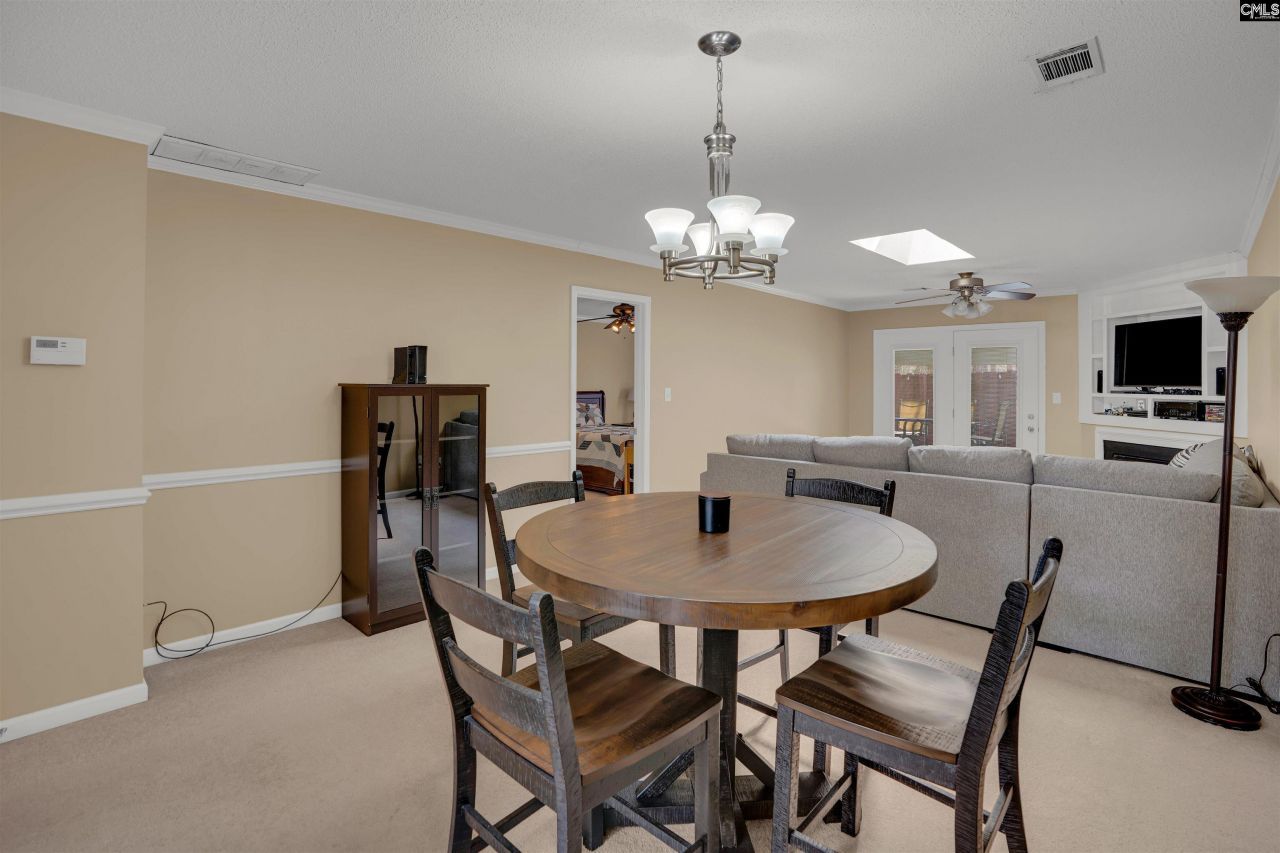 105 Thorn Tree Court Photo 11