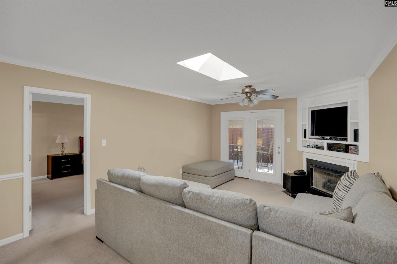 105 Thorn Tree Court Photo 12