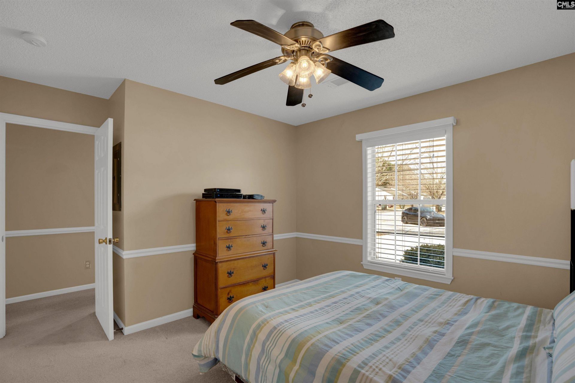 105 Thorn Tree Lane Photo 20