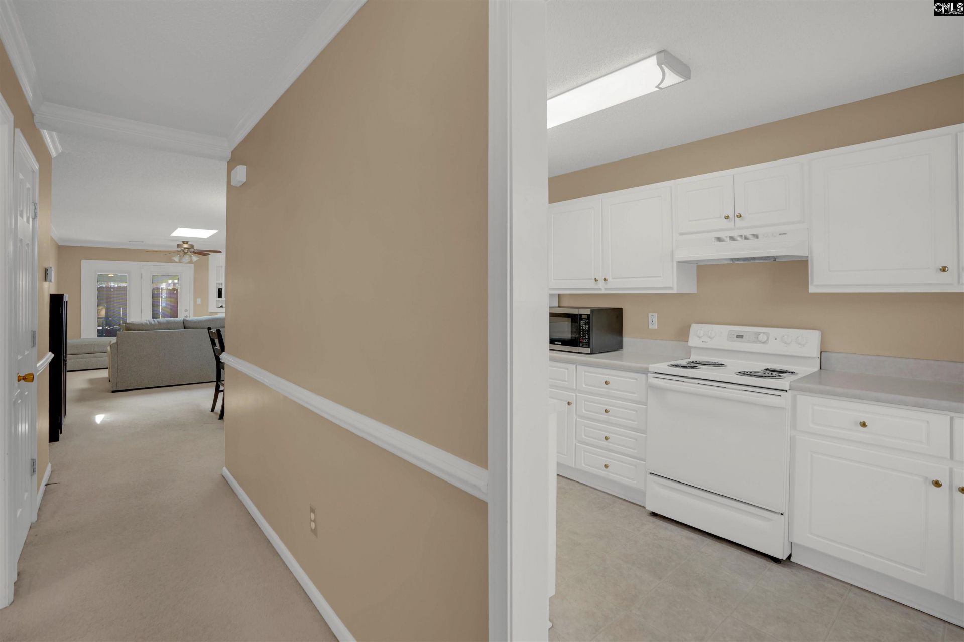 105 Thorn Tree Lane Photo 5