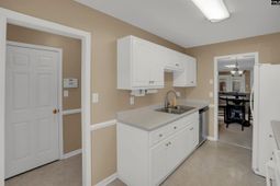 105 Thorn Tree Court photo 4