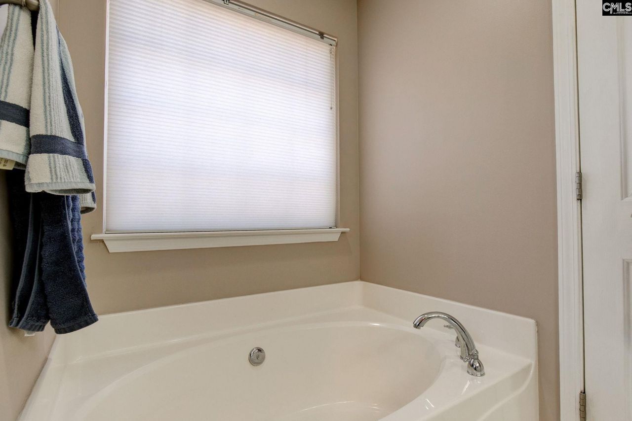 13 Crockett Drive Photo 18